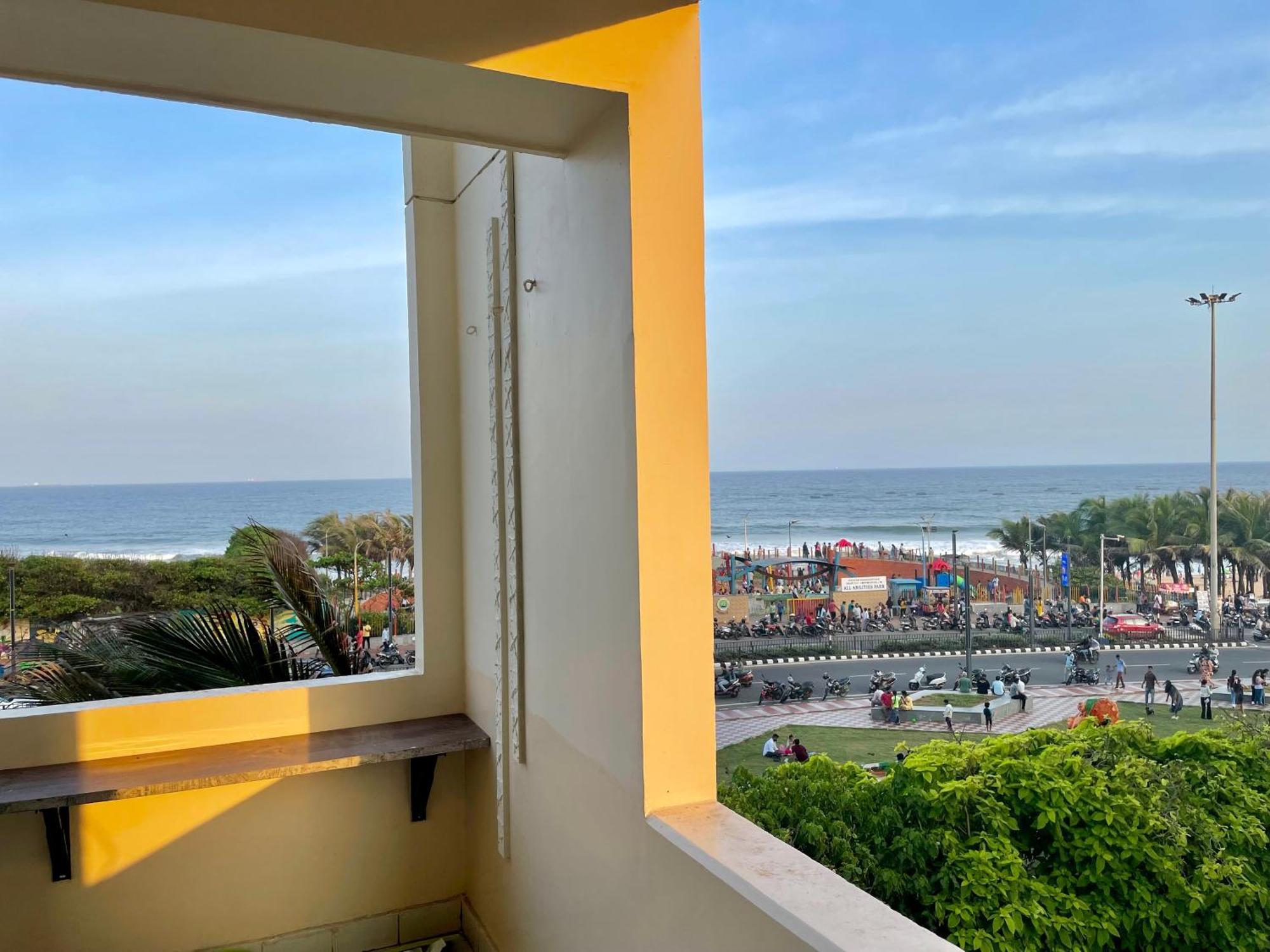Ocean'S Edge Apartment Visakhapatnam Luaran gambar